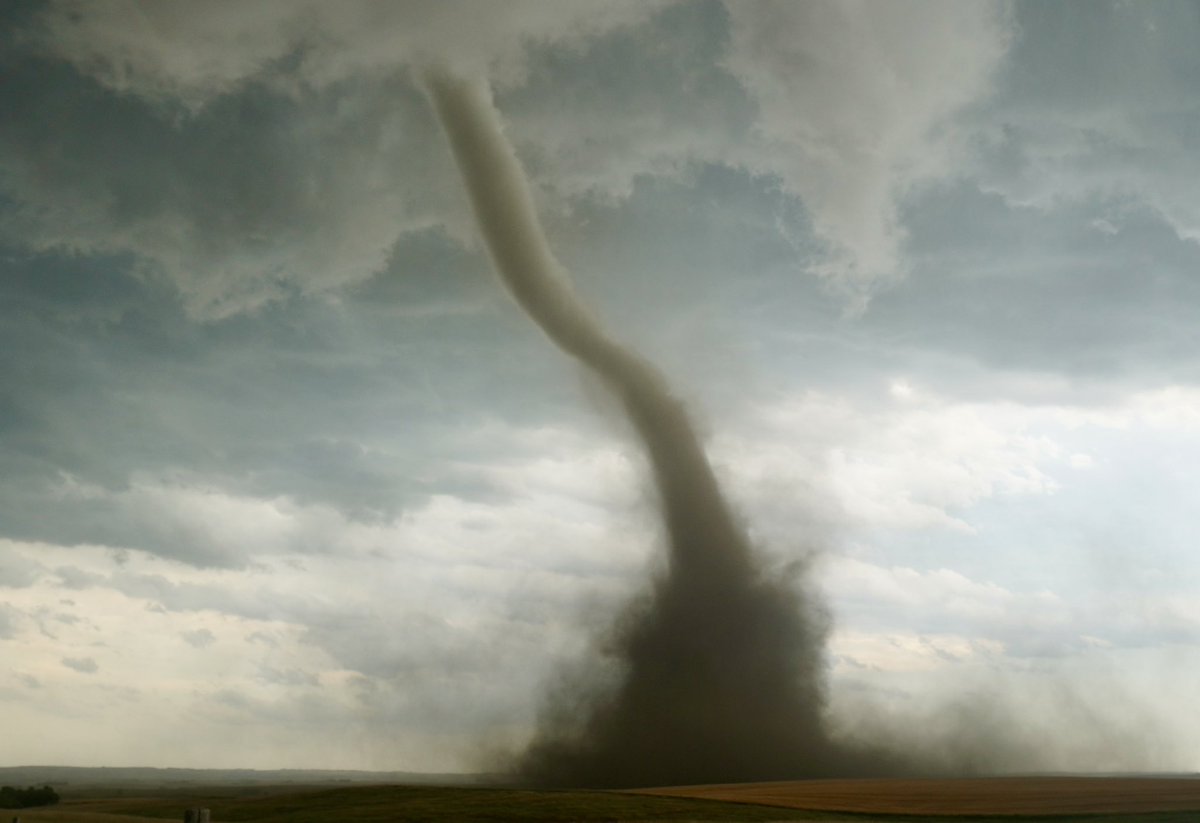 I don’t even have words for what I just saw… just an incredible tornado in South Dakota moments ago… #sdwx