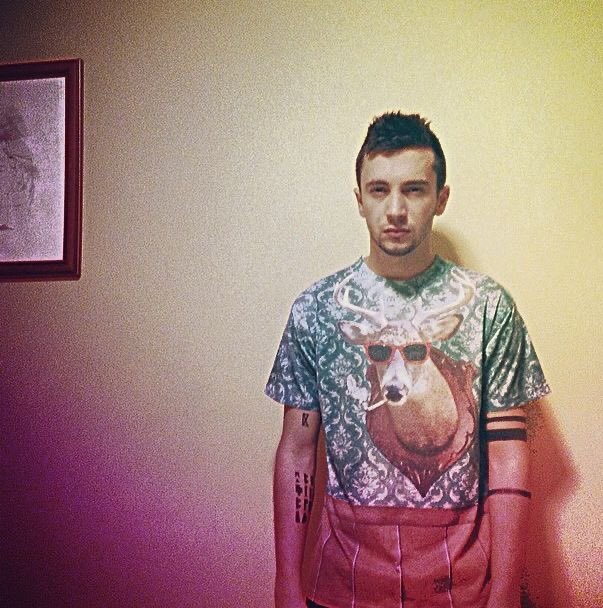 kcee_indigo's tweet image. deer tyler is official and real and wont hurt you