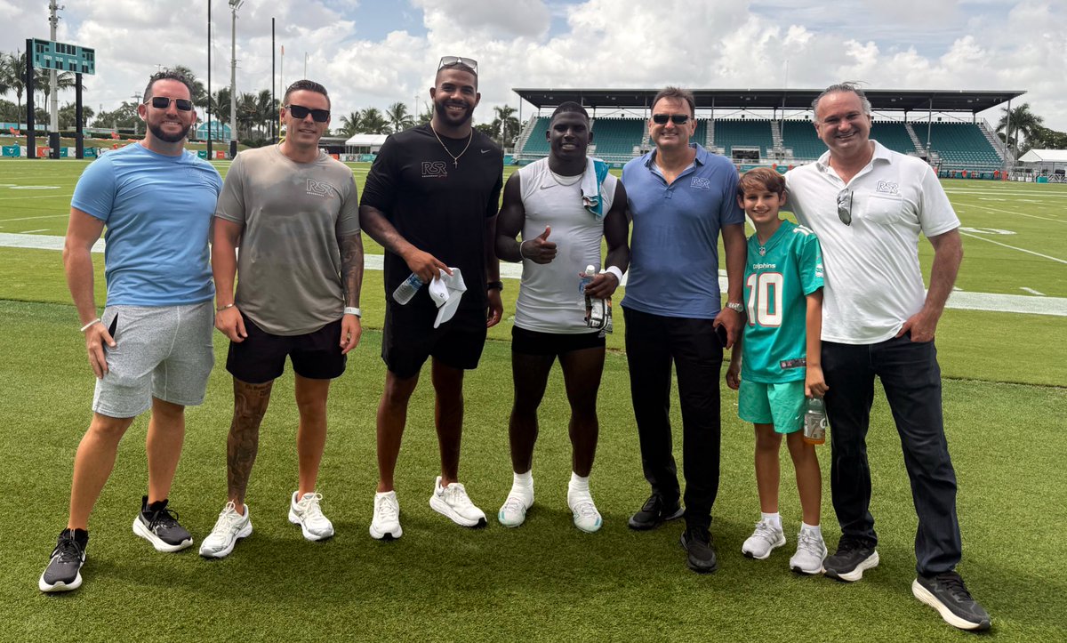 ShawnODare's tweet image. Another day at the office 🏈
@rosenhaussports