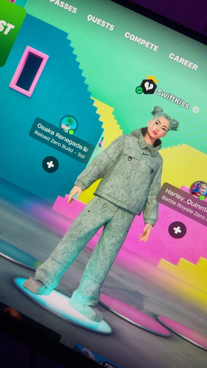 Custom time with these beautiful ladies <a href="/JanabanGames/">Janaban</a> <a href="/SheroStreams/">Shero</a> <a href="/MidnightMegan_/">Midnight Megan</a> 💚💚💚 LIVE ONLY ON <a href="/KickStreaming/">Kick</a> 💚

kick.com/swiftkiss