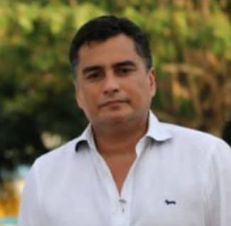Dario Enrique Díaz Hernández (@darioenriqueda1) on Twitter photo Mr <a href="/LuisAHoyosC/">Luis Alfonso Hoyos Cartagena</a> le pregunto pq se quebro <a href="/ComfacorOficial/">Caja de Compensación Familiar de Córdoba COMFACOR</a> ? Nos contaron q presuntamente una dama de nombre LUZ MILA tiene parte del dinero de Comfacor q es usurera prestando $$ por encima de lo legal a docentes y policías hay denuncias en <a href="/FiscaliaCol/">Fiscalía Colombia</a> cierto Cristian Enzuncho? Mr <a href="/LuisAHoyosC/">Luis Alfonso Hoyos Cartagena</a> le pregunto pq se quebro <a href="/ComfacorOficial/">Caja de Compensación Familiar de Córdoba COMFACOR</a> ? Nos contaron q presuntamente una dama de nombre LUZ MILA tiene parte del dinero de Comfacor q es usurera prestando $$ por encima de lo legal a docentes y policías hay denuncias en <a href="/FiscaliaCol/">Fiscalía Colombia</a> cierto Cristian Enzuncho?