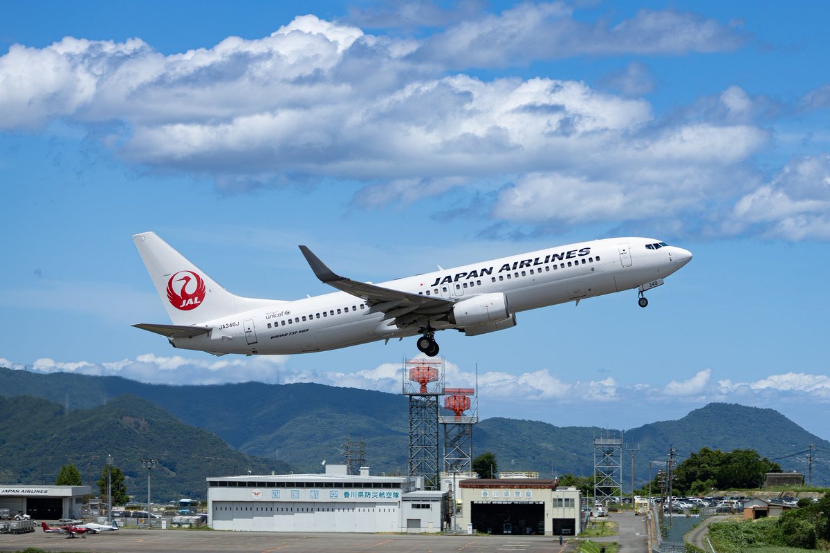 gyastro's tweet image. おはようございます!
今日も素敵な空の旅をお過ごし下さい!
Good morning!
Have a wonderful flight today!
#高松空港 #JAL #飛行機
#japan #takamatsuairport #airplane