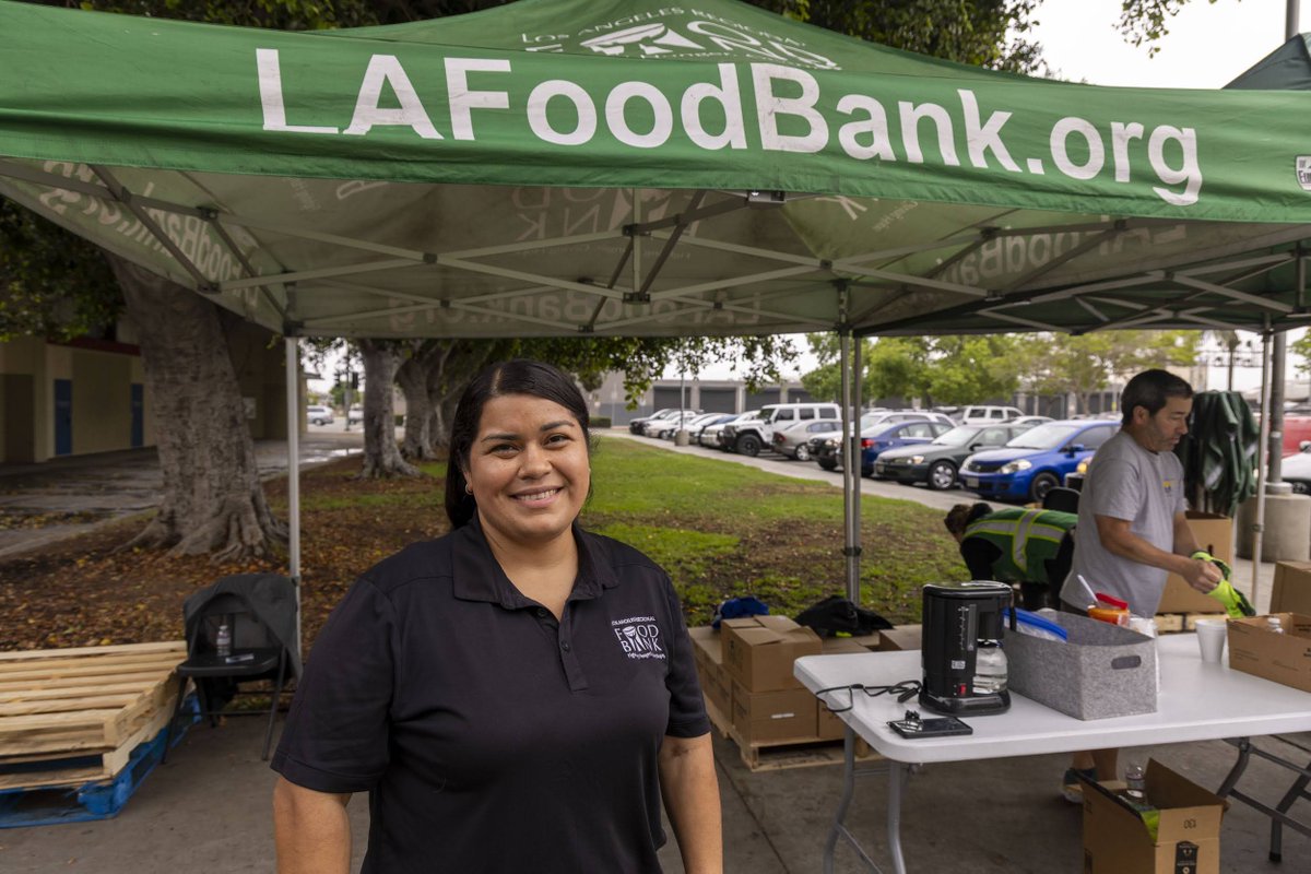 LAFoodBank's tweet image. Programs like CSFP help thousands of older adults across LA County access nutritious food. 💚
With leaders like Maritza Hernandez, the @LAFoodBank supports 26,000+ seniors every month.
Read how CSFP brings stability and nourishment:
🔗 lafoodbank.org/stories/how-th…
#CSFP…