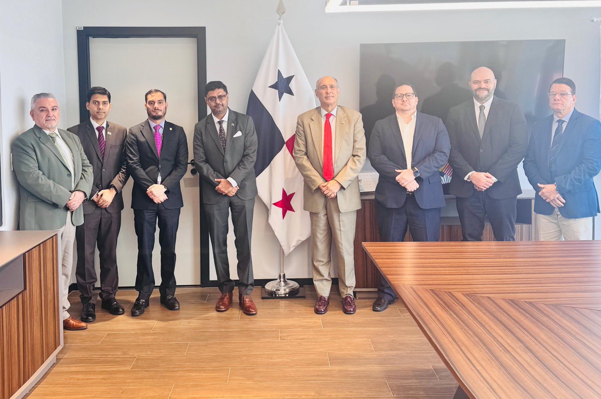 🇮🇳 India Panama 🇵🇦 
|| IMW 2025 :
Fostering Maritime Cooperation || 

Ambassador <a href="/doctorsumitseth/">Dr Sumit Seth, Ambassador of India - भारत 🇮🇳</a> met Minister of Maritime Affairs of Panama H.E. Luis A. Roquebert to invite him for #IndiaMaritimeWeek 2025 <a href="/imw_gov/">India Maritime Week 2025</a> 

They discussed ways to deepen bilateral maritime cooperation.