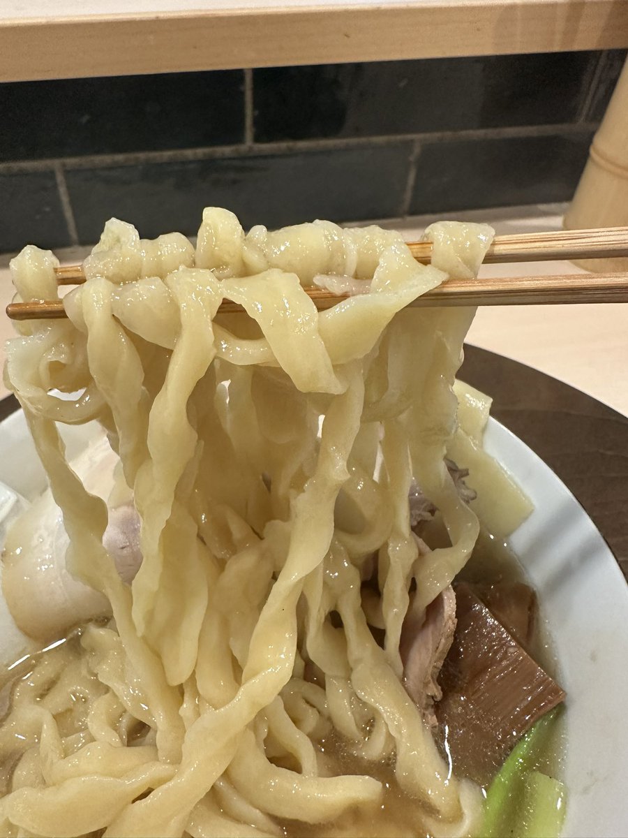 tranzgam's tweet image. 手打麺祭 かめ囲@柴崎
いろいろか美味しい🍜食べてきたけど、泣きそうになるくらい「感動」させてくれるのはこの世で🐢だけ☺️
次は2か月以内か〜