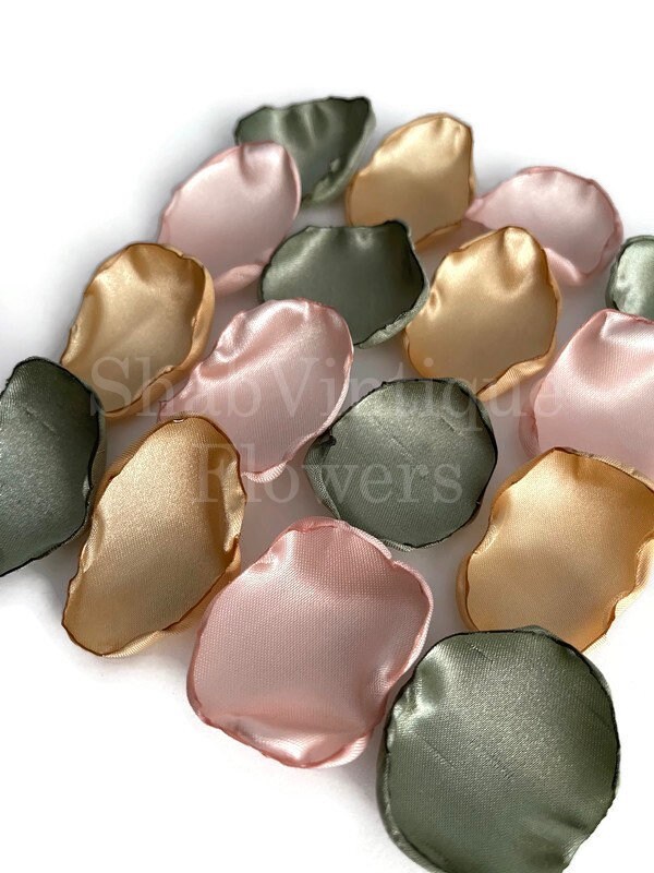 OurPlaceToNest's tweet image. New product: Wedding Aisle Decorations, Blush pink, sage green and gold flower petals, Flower Girl Proposal, flower girl petals ππ½ππ½ nuel.ink/2ACQWL