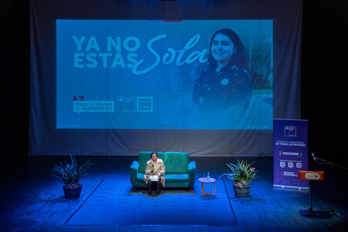 MinMujeryEG's tweet image. ¿Cómo se activa la #LeyPapitoCorazón? 👀 La ministra Orellana realiza taller para responder dudas y compartir experiencias de la ley, esta vez en @CerroNaviaCL con mujeres de la comuna y funcionarias/os de la muni. #YaNoEstásSola 💜Activa el proceso en pagodedeudasdealimentos.cl