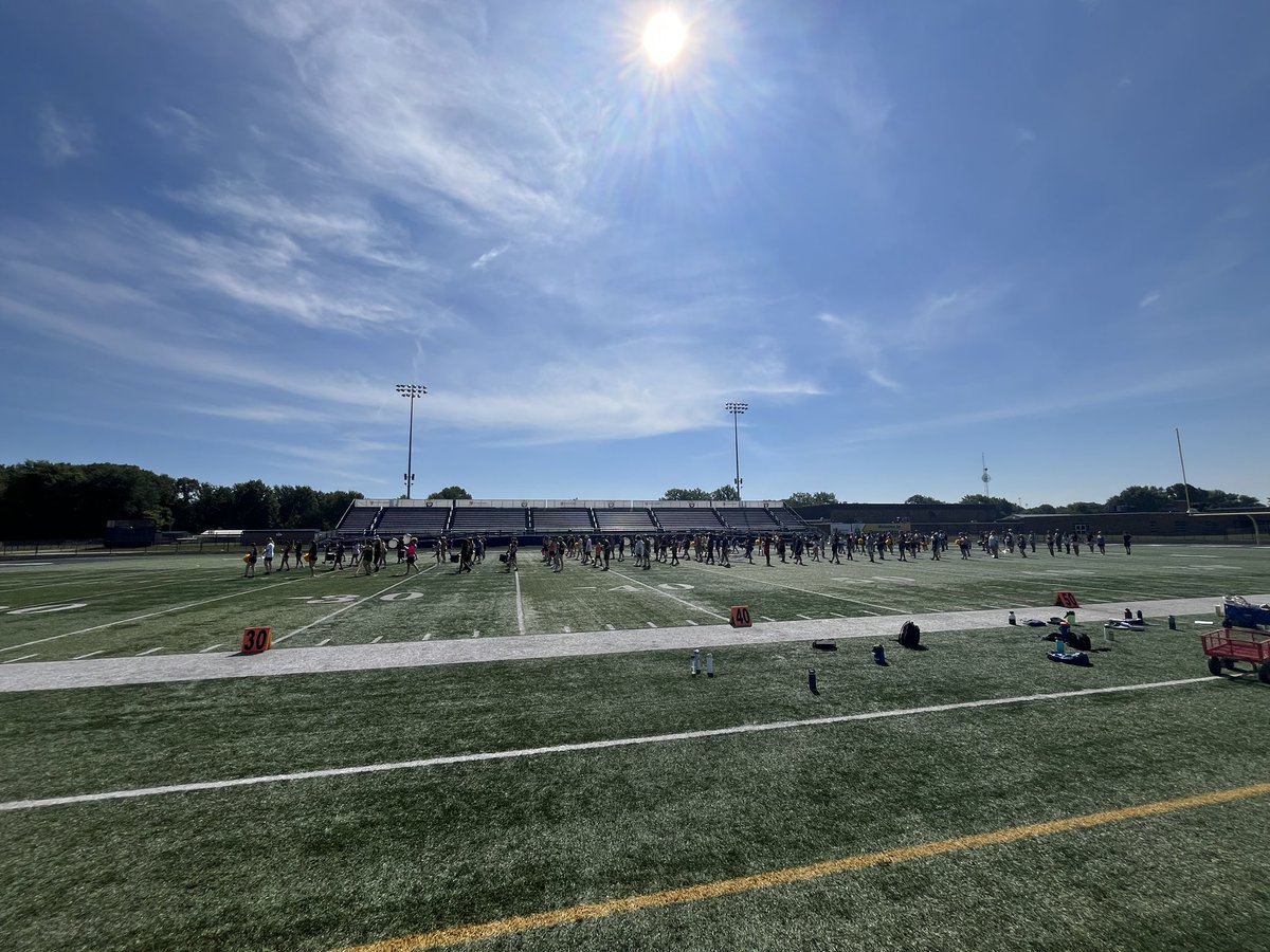 Andddddd we are back!! Something feels so great about having everyone all together again 🎵❤️