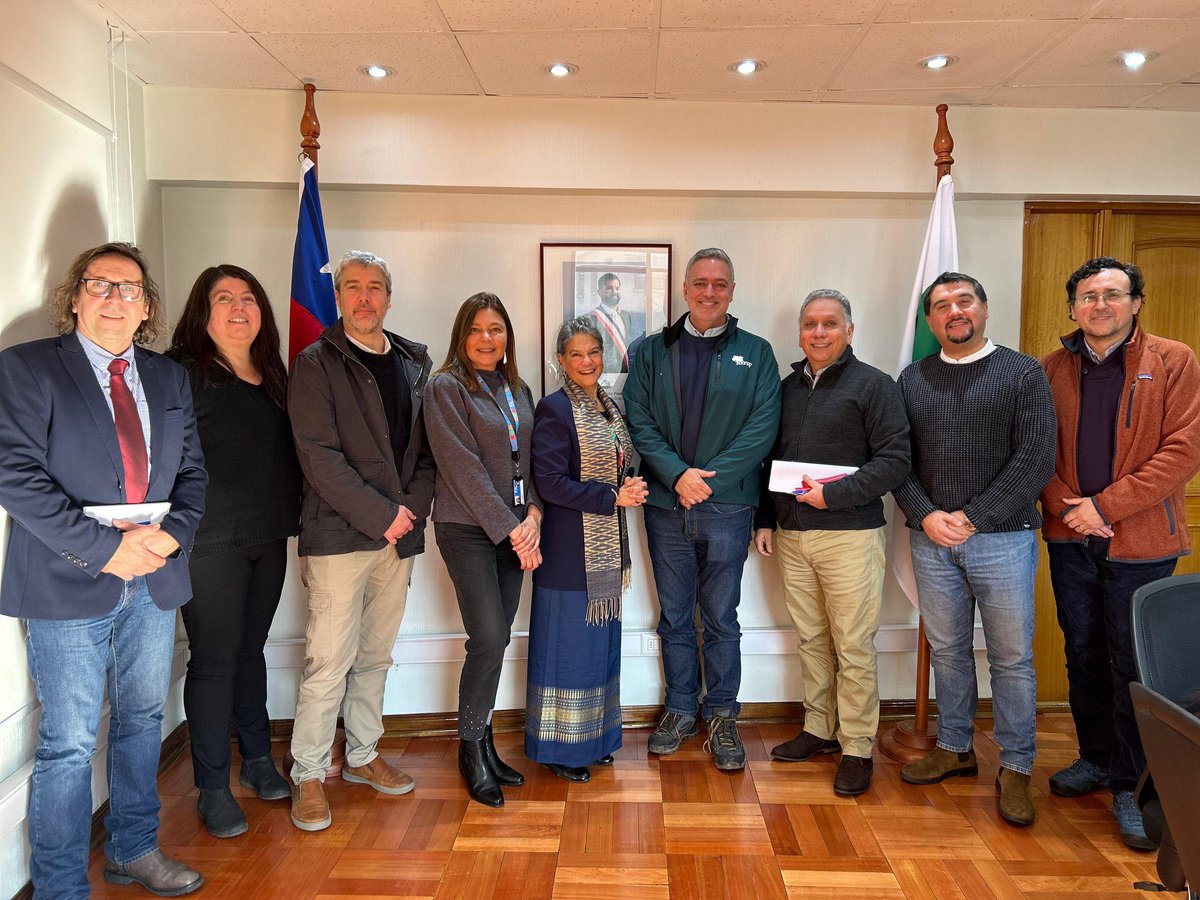 FAOChile's tweet image. La Representante de @FAOChile Eve Crowley se reunió con el director ejecutivo @conaf_minagri Rodrigo Illesca y los equipos de #GEFRestauración y Proyecto +Bosques.
Sobre este último, destacaron los avances y el inicio de la 4ta versión del Concurso Público el 29 de julio.