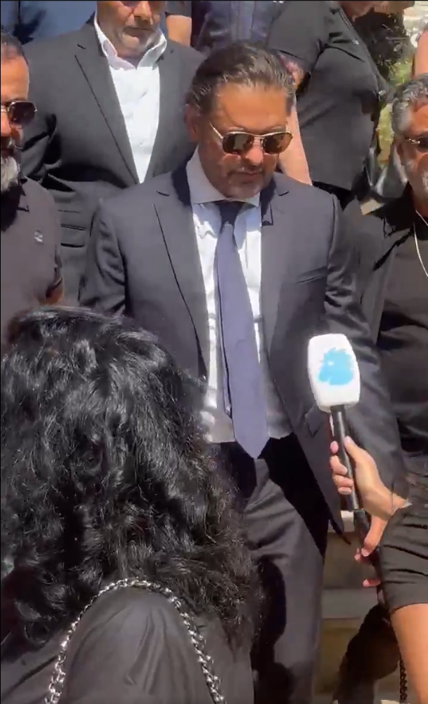 FilFan's tweet image. 🔴 راغب علامة في عزاء زياد الرحباني: "زياد ابن كل لبنان، ابن الوطن والحقيقة والعبقرية، زياد عايش فينا، وخسارة لكل الناس"