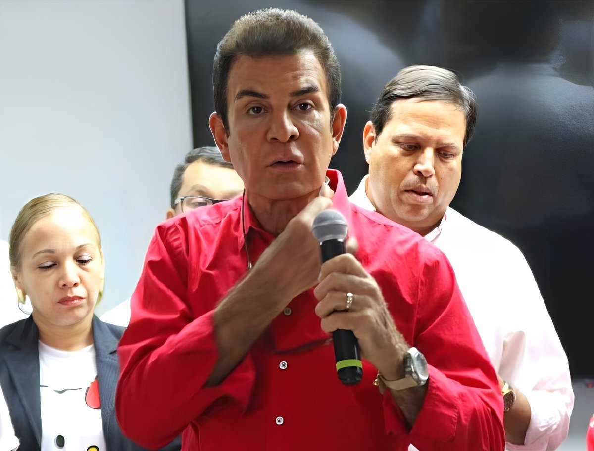 elpulsohn's tweet image. #EPActualidad | El candidato presidencial del Partido Liberal, Salvador Nasralla, respondió con dureza al coordinador de Libertad y Refundación (Libre), Manuel Zelaya, quien previamente había cuestionado la transparencia del sistema electoral y acusó al bipartidismo de intentar…