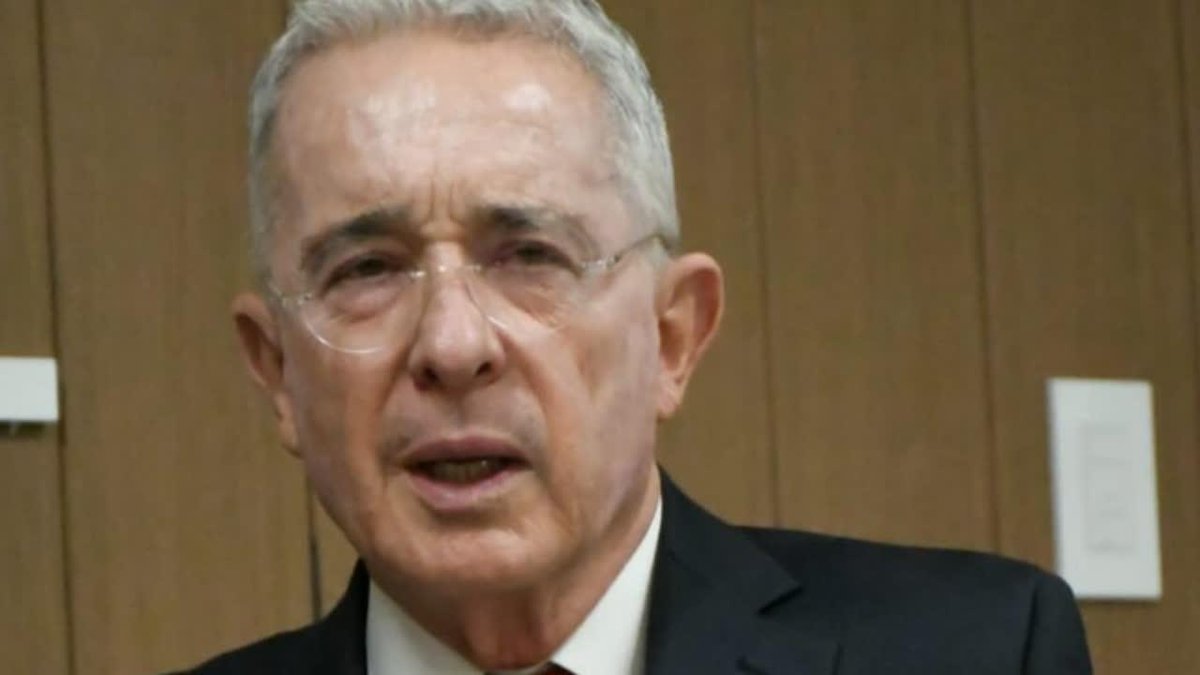 dataiFX's tweet image. Acreditan responsabilidad a expresidente Álvaro Uribe por soborno en actuación penal dataifx.com/post/acreditan…