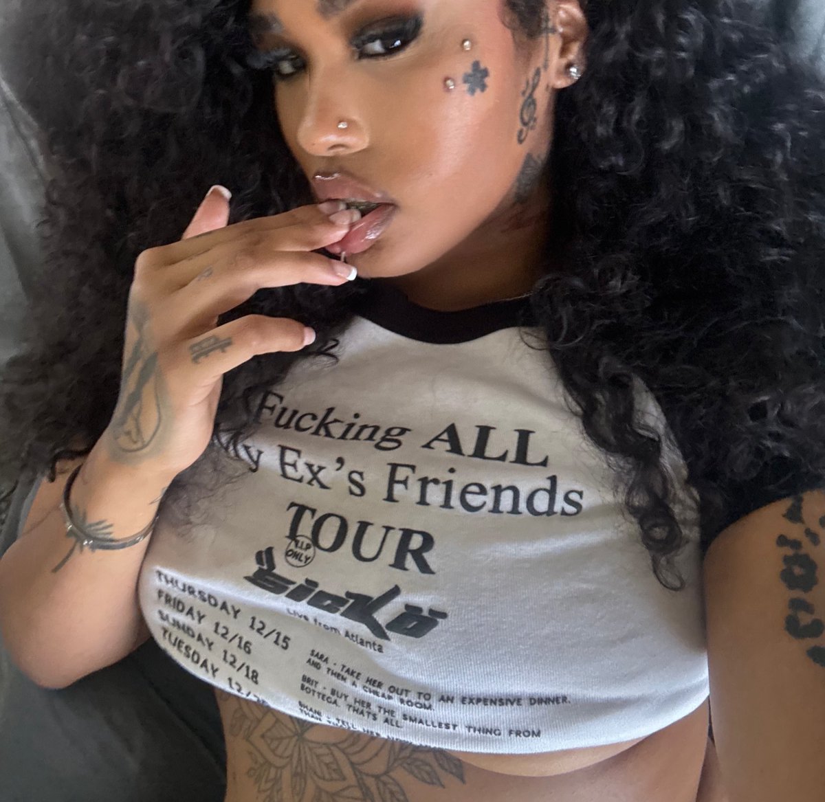 HannahDranktana's tweet image. Fuckin ALL my ex’s friends