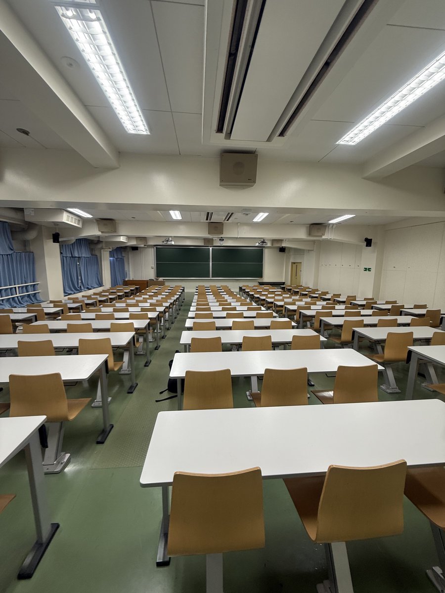 Rou_Nous4gi's tweet image. 大学あるある　
テストの日だけ一番乗りに来る普段姿を見ない人