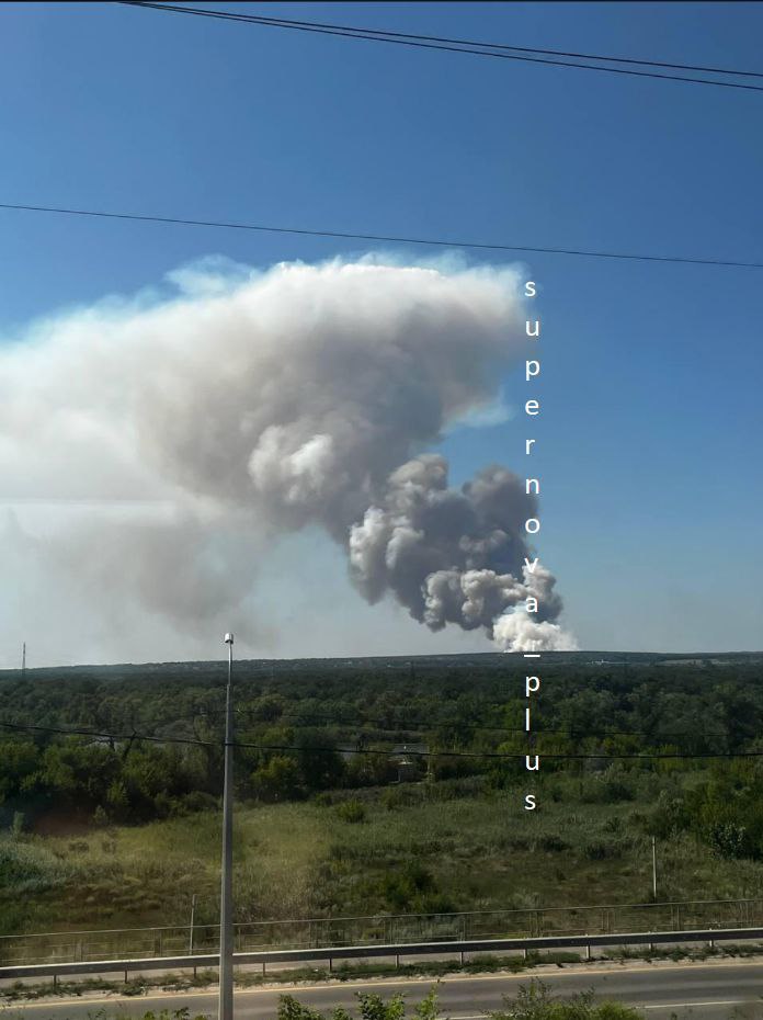 TheReasonable66's tweet image. Russhits Rostov region — at the Borodinovsky training ground, military unit No. 45767, home to the 11th Separate Engineering Brigade.

According to preliminary information, a large depot of Russhit ammunition was destroyed as a result of a Ukrainian drone strike.