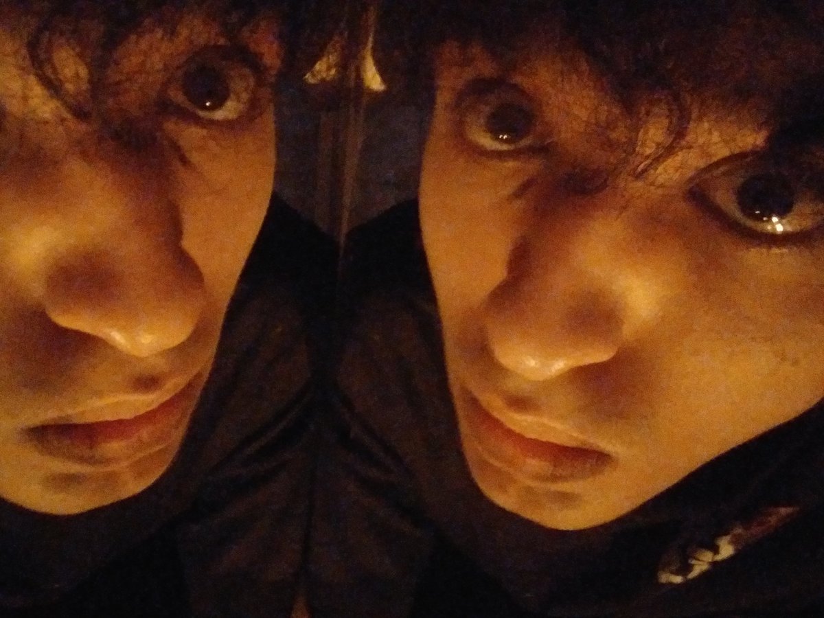 VemiVino's tweet image. Eu fico mo pitel quando tiro a barba aff