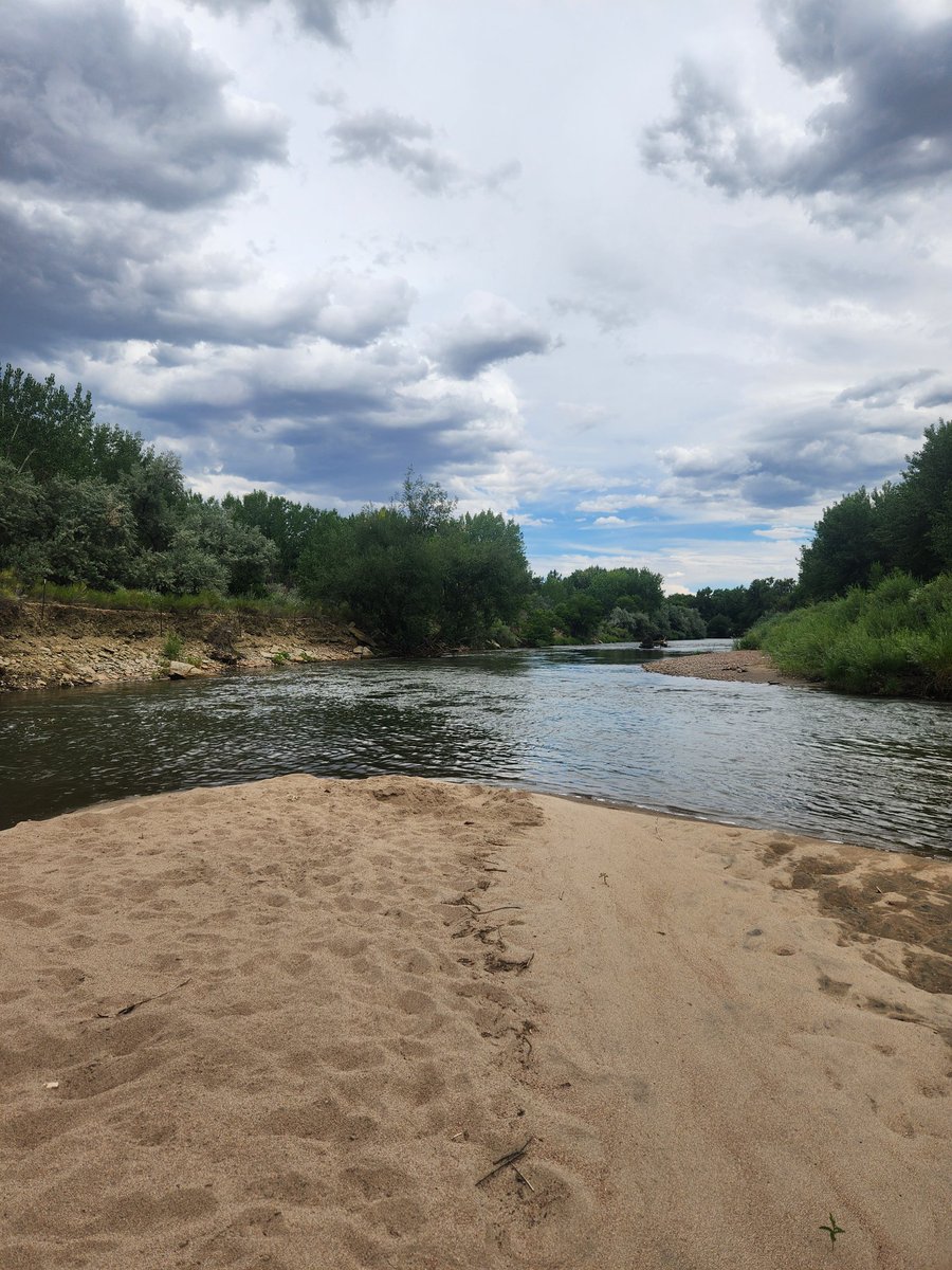 KathleenEdge's tweet image. Go outside, friends.