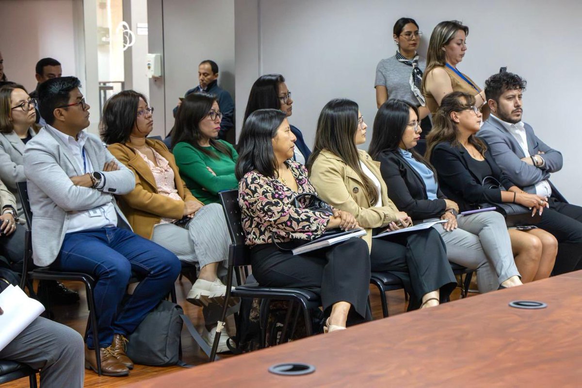 CJudicaturaEc's tweet image. 📊| #CalidadEstadística
Esta tarde, el @CJudicaturaEc recibió la Certificación de Calidad en la Producción de Estadísticas Judiciales, por parte de @Ecuadorencifras. El acto contó con la participación del presidente @MarioGodoyEc y la vocal @ymyupangui.
El proceso de…