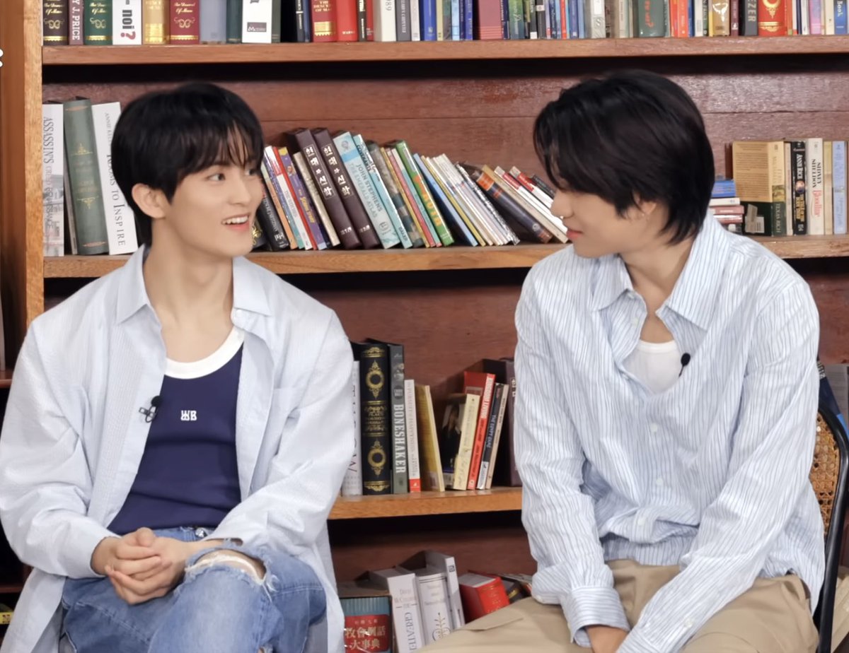 minikiiro_'s tweet image. I fell for you and i am still falling