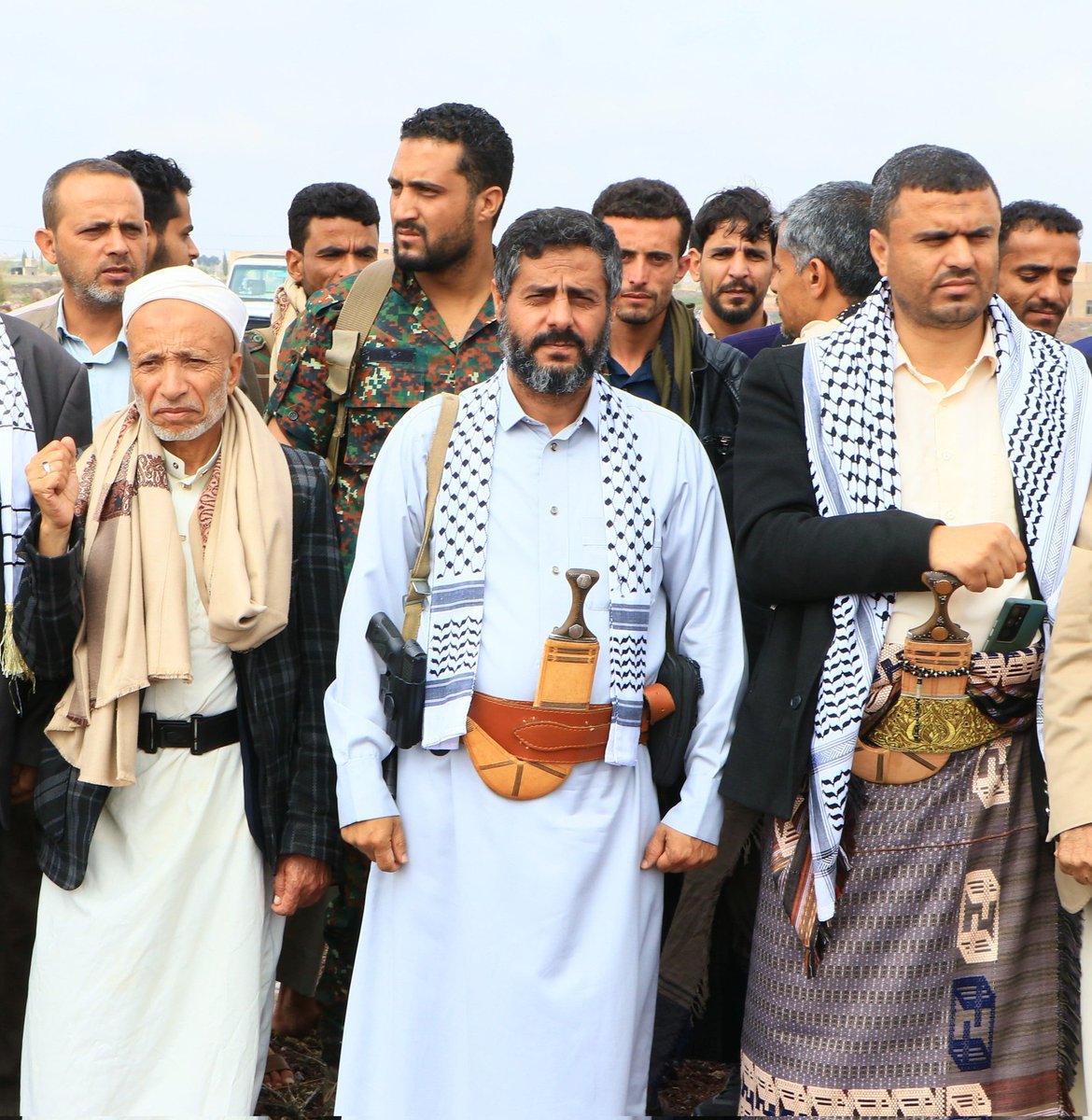 NegedeYehuda's tweet image. Name a bigger downgrade
Left: Dhamar, King of Saba & Himyar (2nd-century Yemen)
Right: Houthis