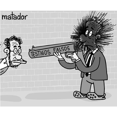 JaviGuacaneme's tweet photo. LOS TIROS POR LA CULATA
Álvaro Uribe Criminal

1. Pidió investigar a Cepeda por comprar testigos y resultó él investigado y condenado.

2. Renunció al Congreso para evadir la justicia y hoy una juez lo condena

#TriunfóLaJusticia Uberrimo Corrupta #UribeTodoElPaisContigo 🖕Cabal https://t.co/I51FswpnNu