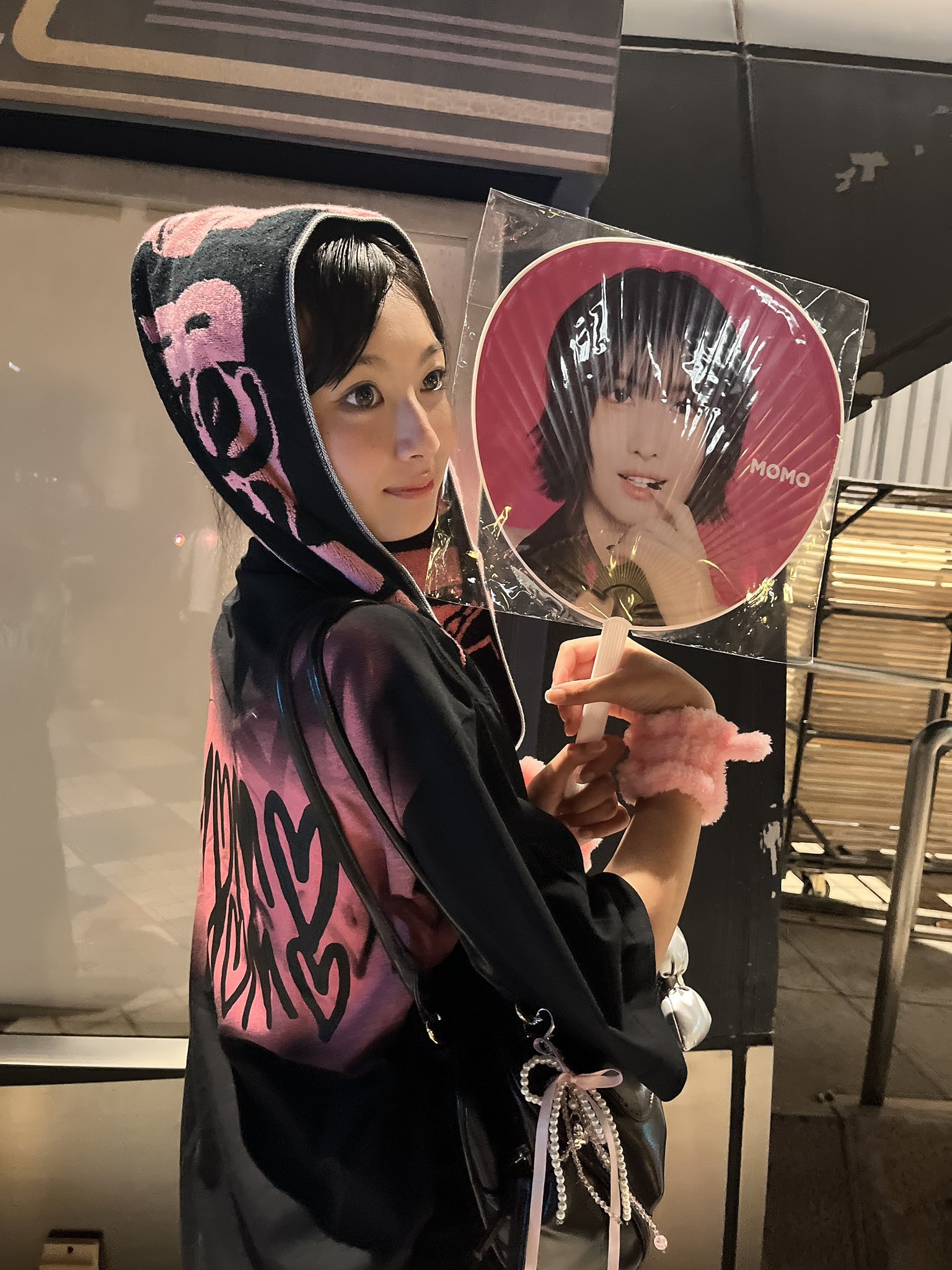 ドイリー❤️ゆうゆ ⋆౨ৎ˚⟡˖࣪ 髪色に合わせてハイポニーストレートにした