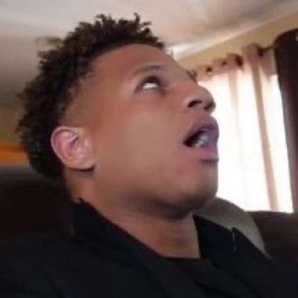 MOSTGAPEDMAN's tweet image. Magnus the Red: FATHER I MUST WARN YOU THAT HORUS IS ABOUT TO ATTA-
EoM after the webway wards break: