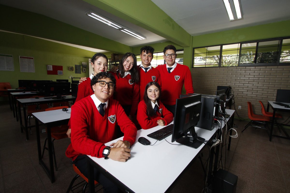 ComSocEdomex's tweet image. Con la campaña “Te extrañamos en el salón” se busca prevenir el abandono escolar en la educación media superior y la reincorporación de estudiantes que han interrumpido su trayectoria académica.
Conoce más información: goo.su/Zu5S