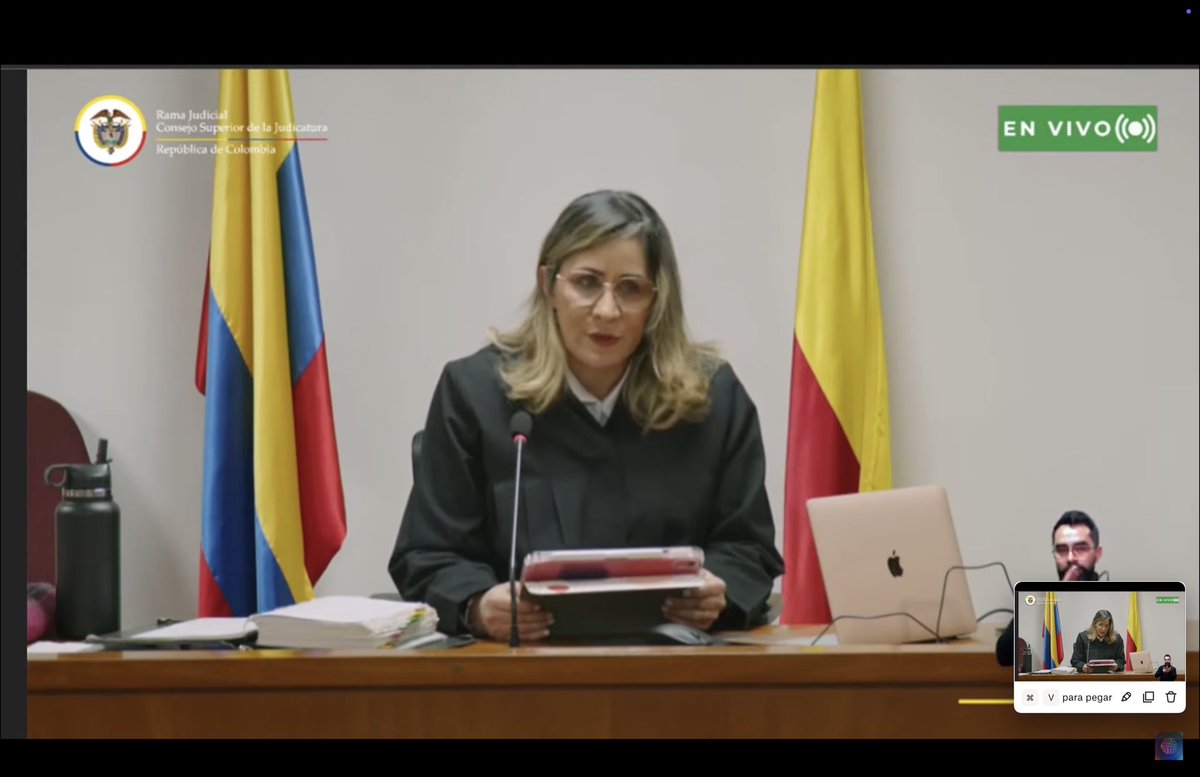 La jueza Sandra Heredia merece toda la protección necesaria. Hoy si hubo transparencia.

Audiencia contra Álvaro Uribe Vélez..