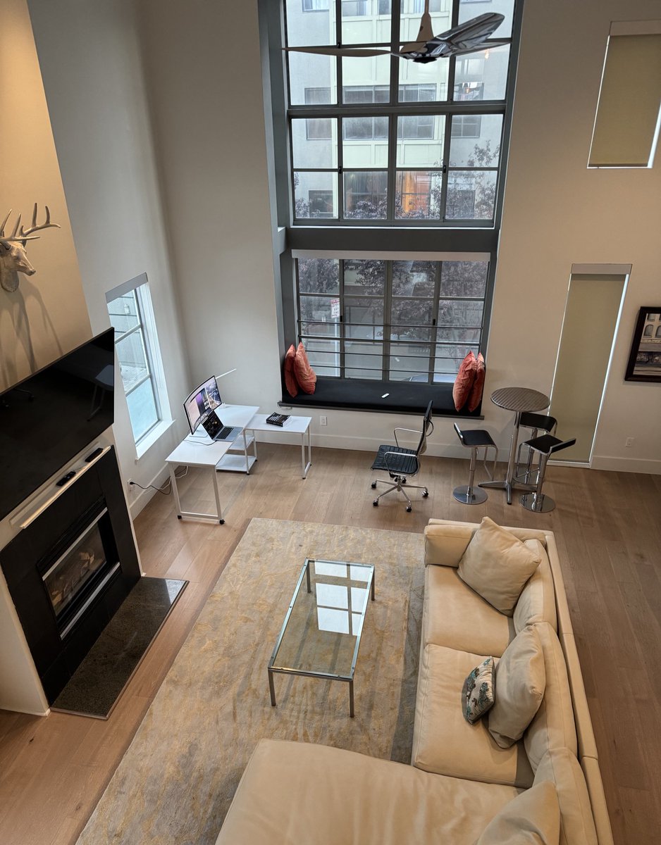 I kinda forgot to sublease my place in SF when i left for Shenzhen lol…

if you want to take my room for a month and live with my mate who is the coolest British YC founding eng in the city, hit me up.