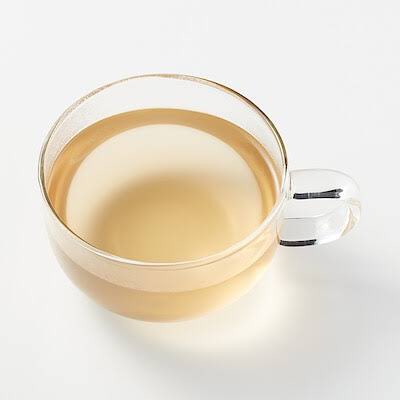 funakinging's tweet photo. 猛烈に暑い日。そば茶の水出しがすごくうまいよ　#そば茶 https://t.co/7hrKMAdJXb