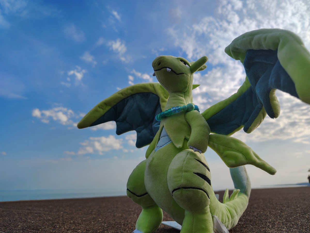 drag0ngemz's tweet image. plush photography ft. baja blast
