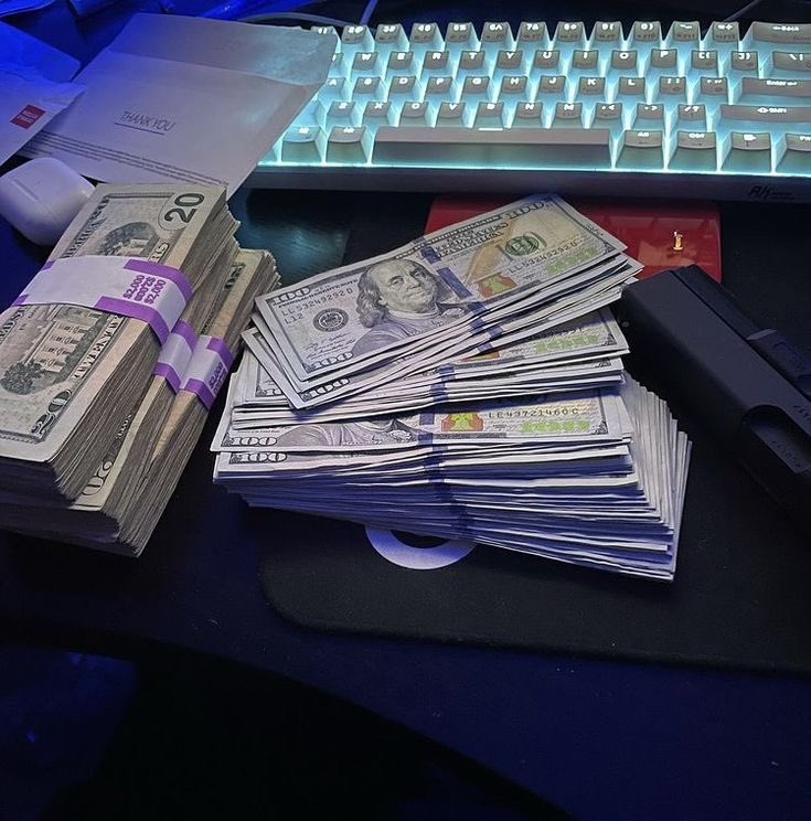 I'm tired of the trenches 😔

I really need to gather this generational wealth 

If you're up and grinding 

Drop a reaction👇