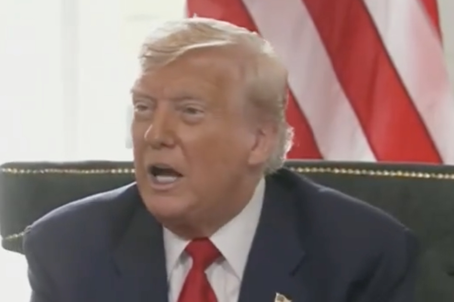 JoeSixPackShow's tweet image. Trump Says He Turned Down ‘Privilege’ of Going to Jeffrey Epstein’s Island Where Girls Were Assaulted
newsvideoclip.com/trump-says-he-…
#TrumpEpsteinCoverup
#TrumpIsAPedoRapist
#TrumpEpsteinPedoFiles