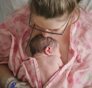 ApriveWellness's tweet photo. C-section Recovery: All the tips your healthcare team didn't tell you. Coming soon!
Your #healthcare team is amazing. But there's only so much time they have per patient. I'm a #physio so I get it. My new course shares everything you need to feel brighter in this special time. https://t.co/8hWj2cCMIA