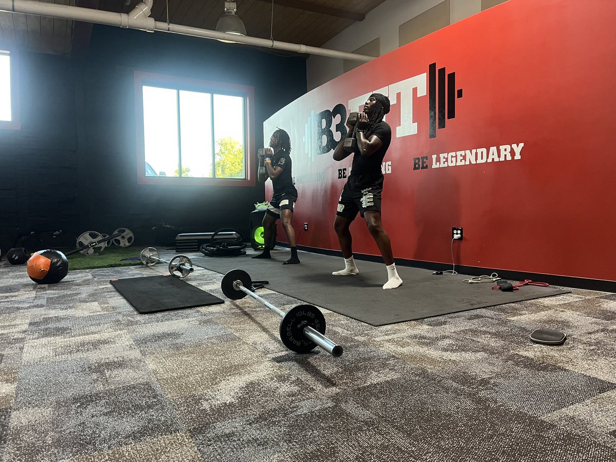 Jahmez reaves (@jahreaves) on Twitter photo In the weight room working with my brother <a href="/JamesReavesJr1/">James Reaves Jr</a> at <a href="/B3FitWithBWill/">BRANDON WILLIAMS</a>.
Summer goals:
✅Flexibility
✅Explosiveness
✅Stronger Core
✅ Balance In the weight room working with my brother <a href="/JamesReavesJr1/">James Reaves Jr</a> at <a href="/B3FitWithBWill/">BRANDON WILLIAMS</a>.
Summer goals:
✅Flexibility
✅Explosiveness
✅Stronger Core
✅ Balance