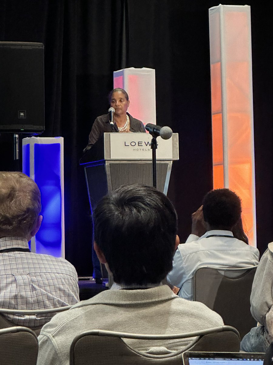 DrKimEBarrett's tweet image. Inspiring to hear from Adrienne Shapiro, a fearless advocate and mom pushing for a cure to sickle cell disease that has finally been realized in part with support from @CIRMnews. #CIRMTraineeConference