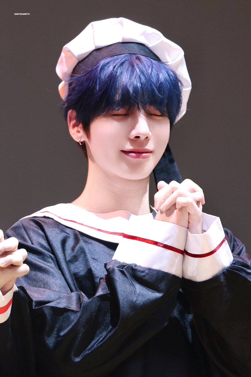witthhS2's tweet image. 무슨 소원 빌었어?
   ㄴ 🐱 아 그냥 이쁜척한 건데

와진짜웃음나넼ㅋㅋ