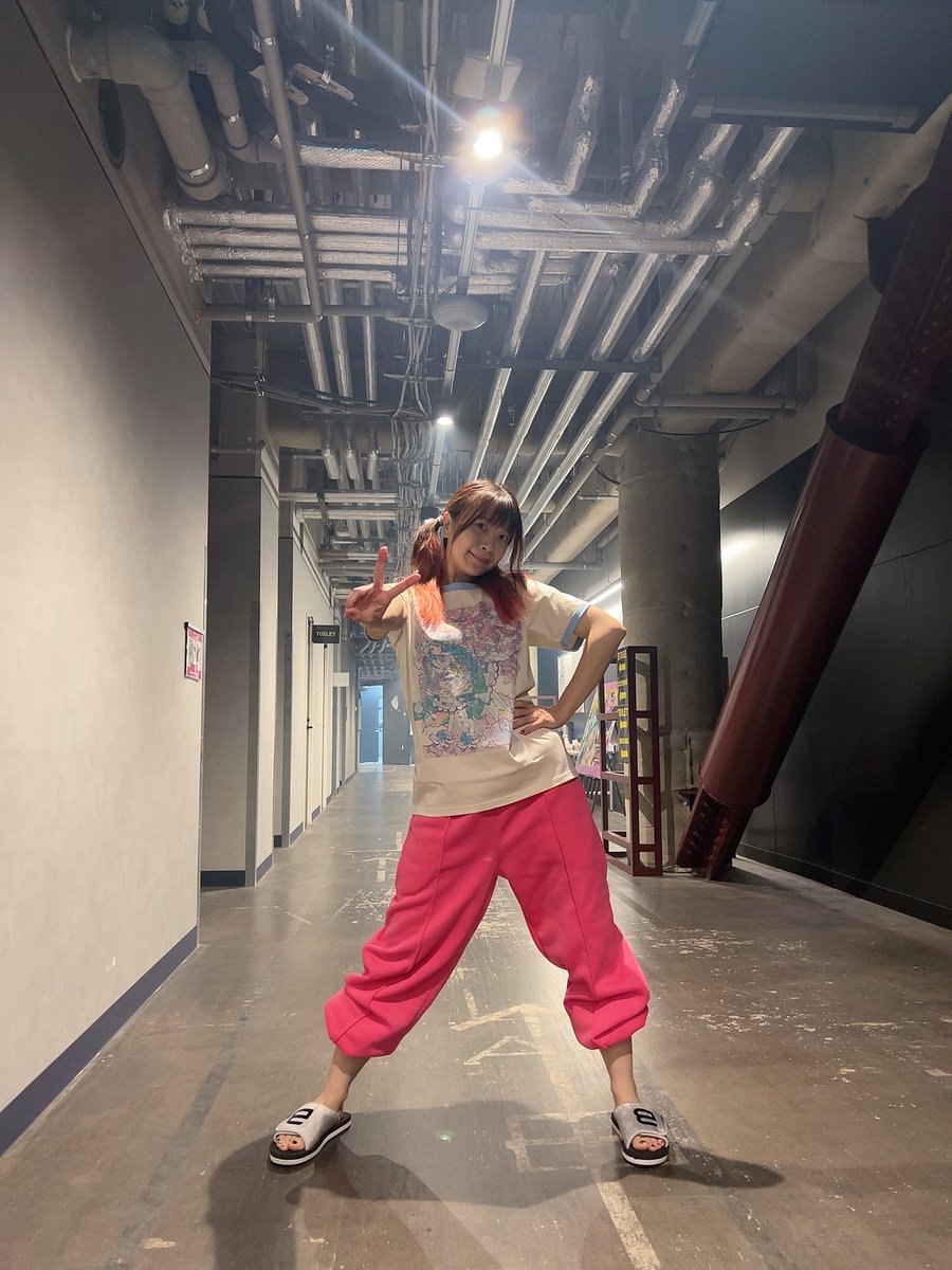 MaynStaff's tweet image. 🛸SANKYO presents マクロスF ギャラクシーライブ☆ファイナル 2025＠Kアリーナ横浜🛸
歓喜の渦のなか熱演を繰り広げ、本日2日目🫡
既に気合十分💯
よろしくお願いします♪

#Mayn
#ギャラクシーライブ
#マクロスF