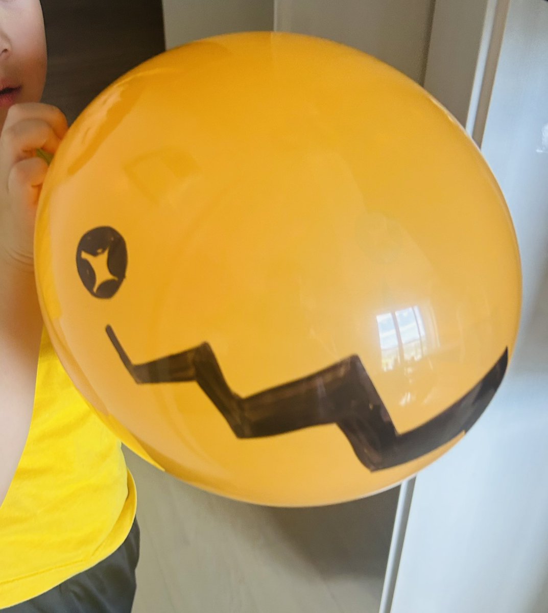hwiwoyako's tweet image. 風船