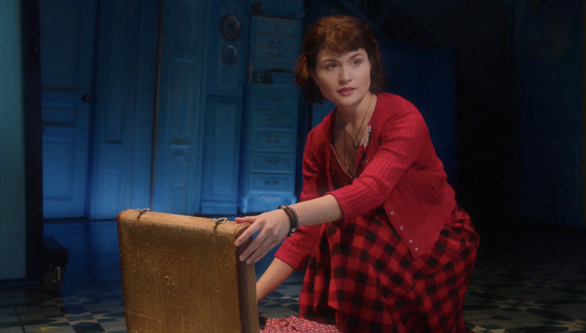 archivepippa's tweet image. phillipa soo in ‘amélie’ (2017)