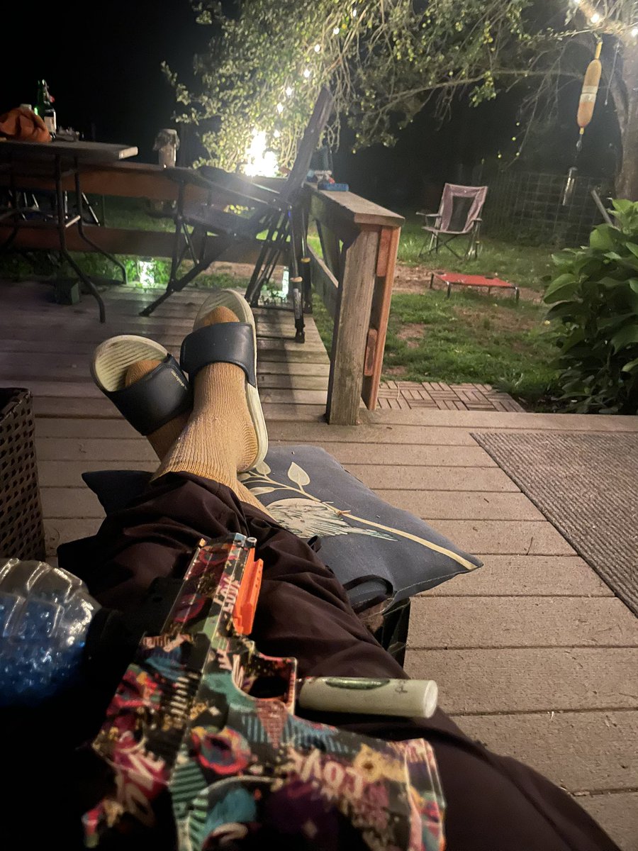 BstKidEva's tweet image. Yes I am sitting on the back deck shooting at chipmunks up in the apple tree with my orbeez pew pew.
I’d be an absolute menace in the countryside, left somewhere far from civilized Peepo.