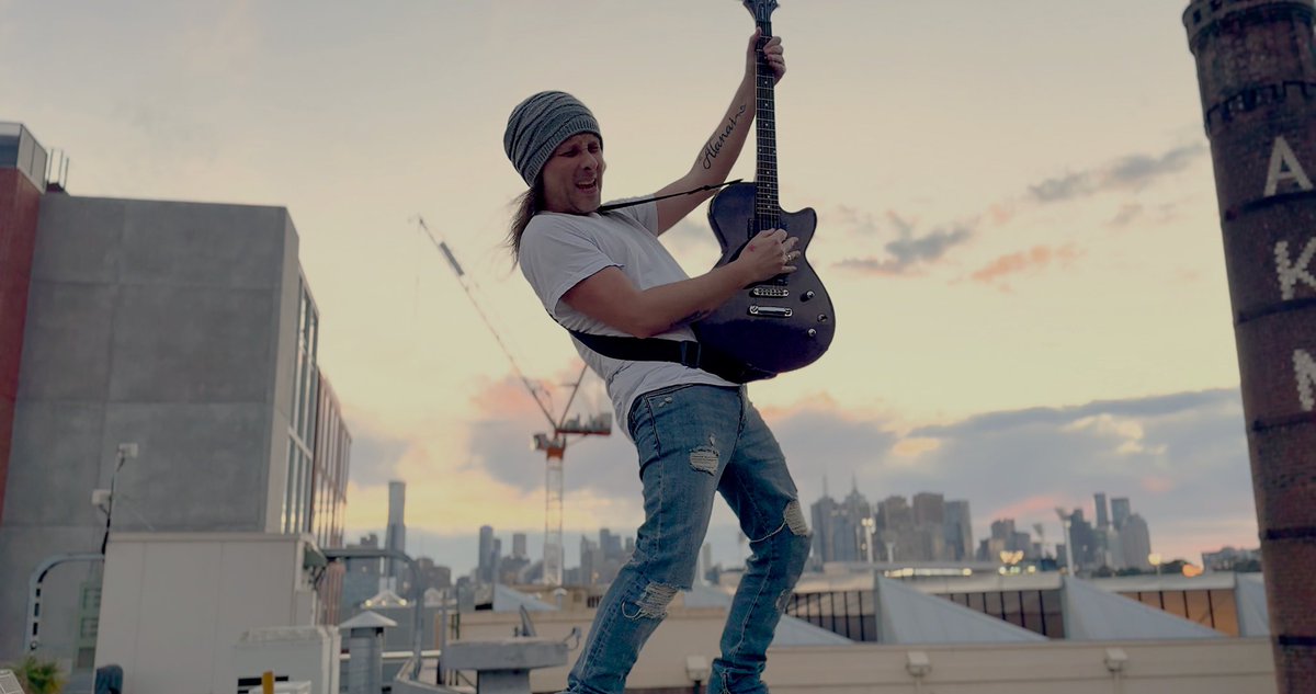 BennyJayOnline's tweet image. THE KITCHEN FLOOR, THE BACK SEAT OF MY CAR…

NEW MUSIC OUT SOON
#SweetAddiction #NewMusic #BennyJay #Spotify #Youtube