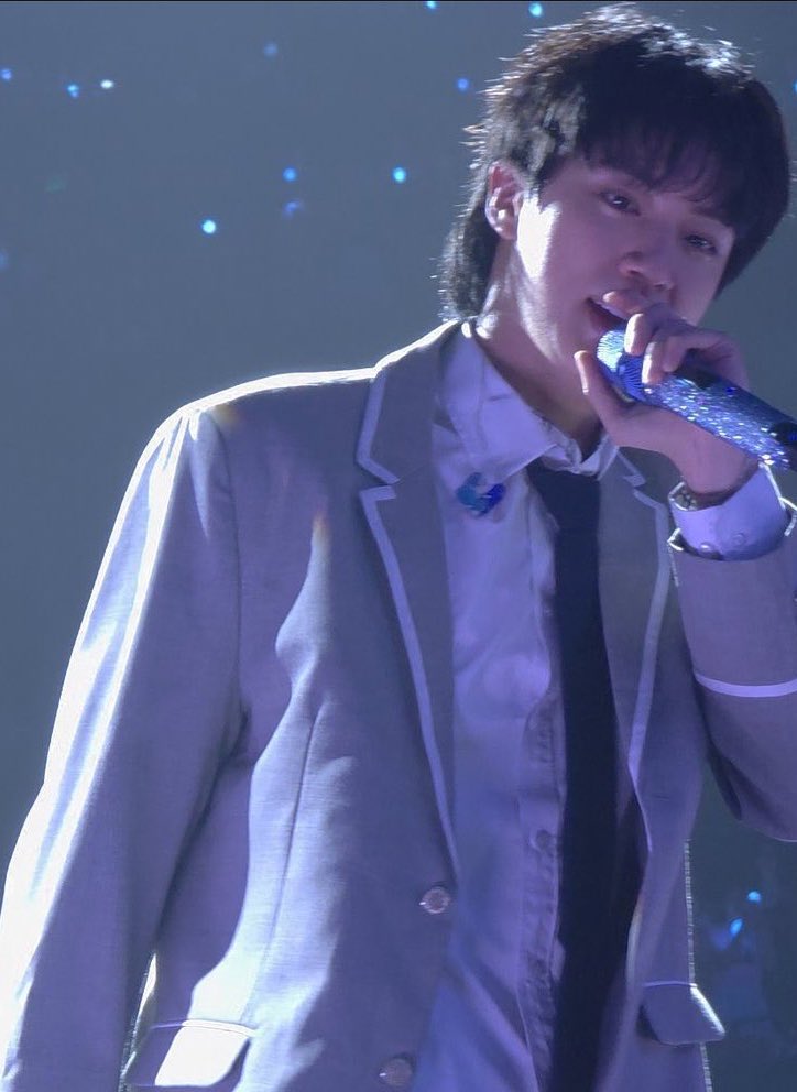 jjkdday's tweet image. el extraño caso de seokjin button