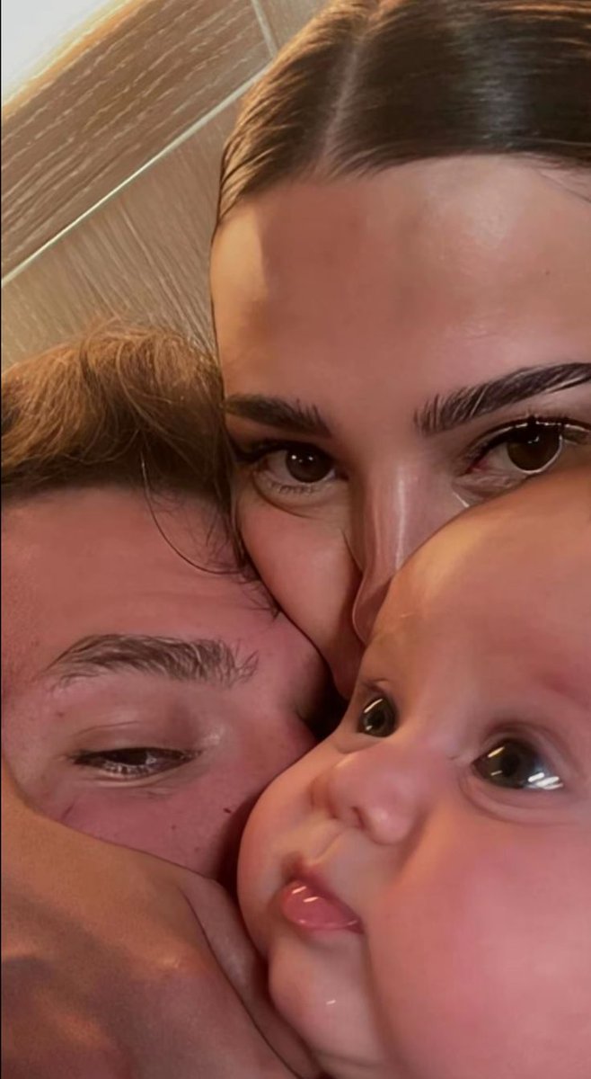 Cuddleecute's tweet image. 