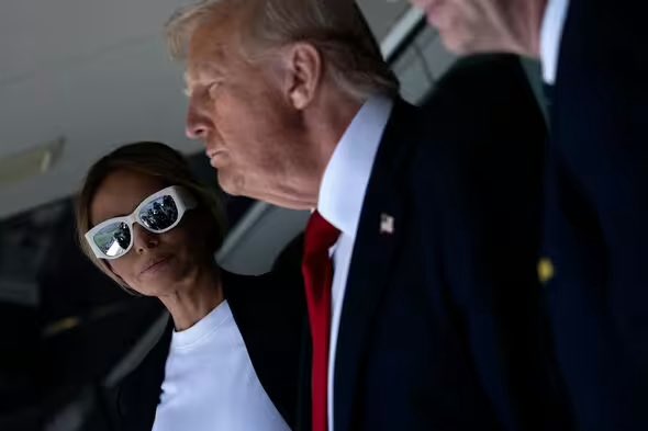 mats56455's tweet image. BREAKING NEWS
Is @realDonaldTrump marriage going to pieces ? Where is Melania? First Lady was absent amid 'separation' rumours
The President touched down in Scotland, marking the start of a whirlwind UK visit. Huge demonstrations across Scotland against Trump policies -Is…