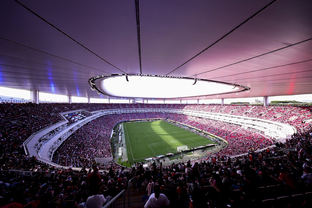 mluiscastillo's tweet image. ¡Estas @Chivas ilusionan! 🇲🇽🏆🔴⚪️
Mucho ojo con el Guadalajara de Milito...