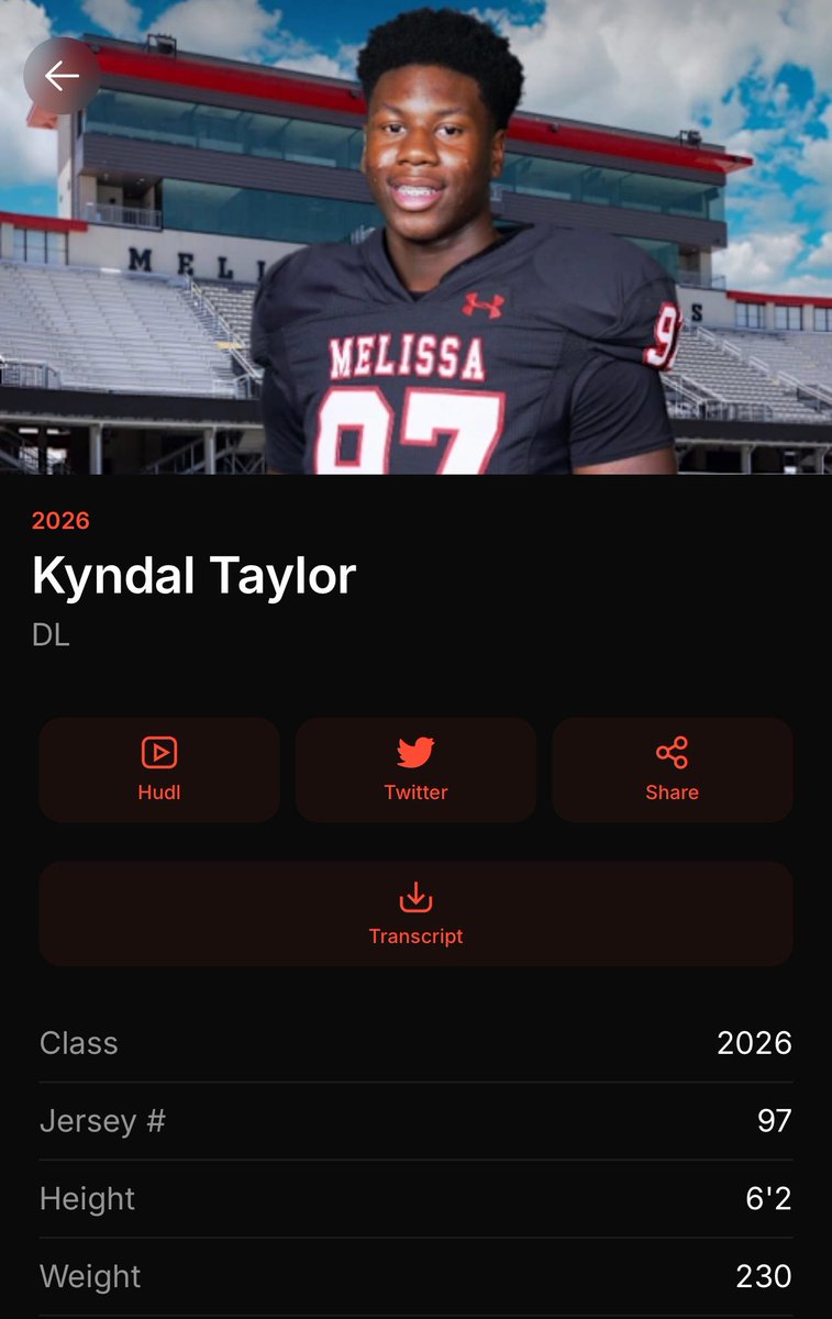 CoachTScoggin's tweet image. 🚨COLLEGE COACHES🚨
Kyndal Taylor (@KyndalTaylor17)
2026 DE
6’2 230 lbs
Current Offers: Catholic, Henderson State, Howard Payne
Strong, long, and athletic. Holds his own as an interior guy but is dominant off the edge!
Get at him!
#RECRUITTHECARDS