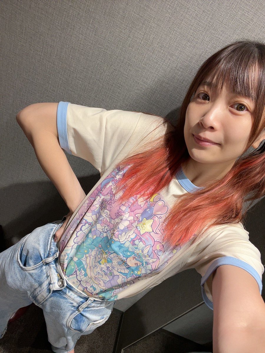 mayn_tw's tweet image. おはよー！！
このTシャツも可愛すぎるぅ

#ギャラクシーライブ