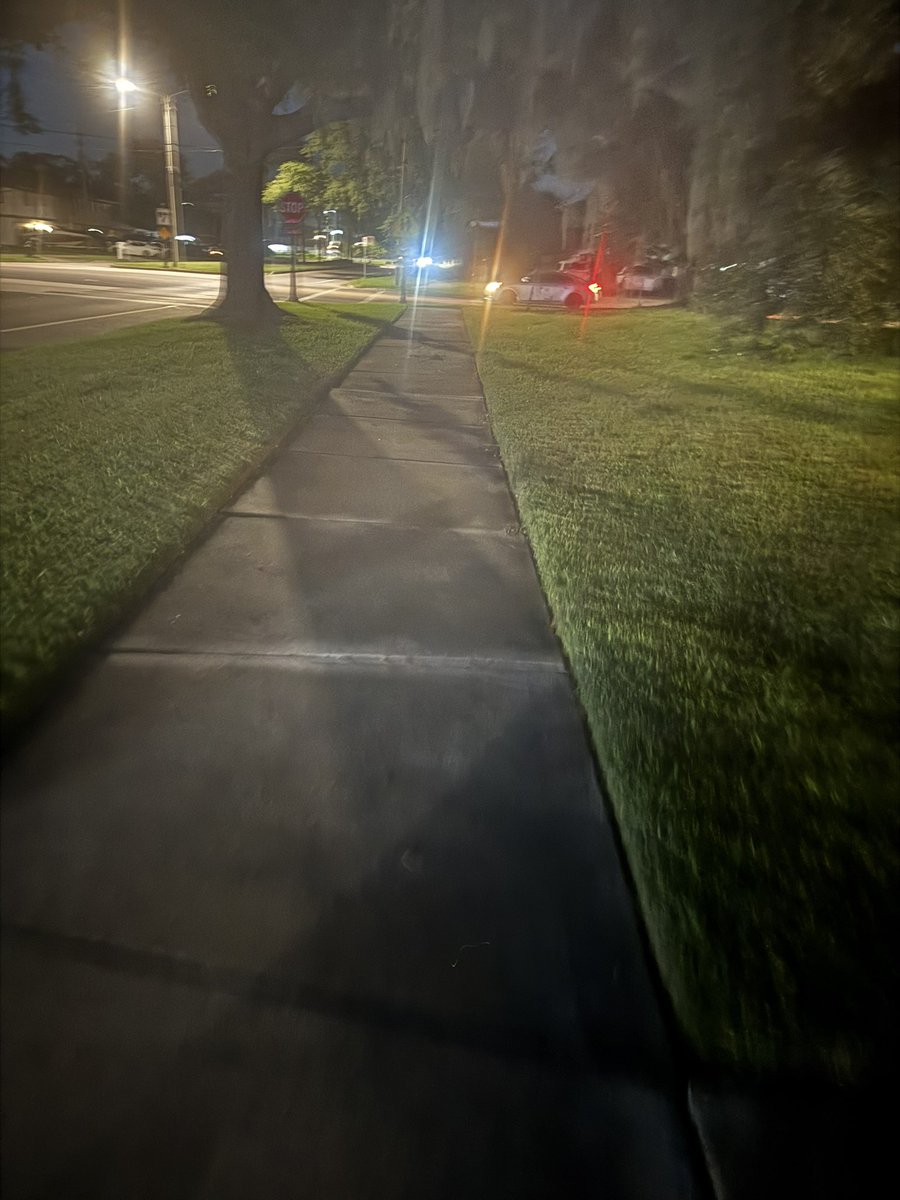 MsDixon7th's tweet image. No rain tonight means I got my walk in! So needed. EASILY the best part of my day